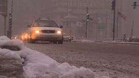 Chicago sets snowfall record as mid-Atlantic braces