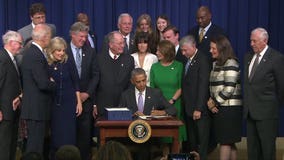 President Obama signs "21st Century Cures Act," boosting spending on cancer research