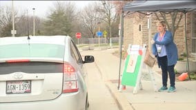 'We’ll all get through this soon:' Curbside book pickup is back at Wauwatosa Public Library