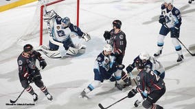 Milwaukee Admirals earn important point in OT loss to Chicago Wolves