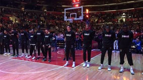 Milwaukee Bucks honor victims of Thousand Oaks shooting