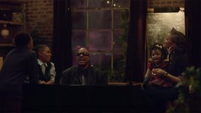 New ad: A taste of Christmas with Stevie Wonder and his family