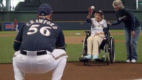 102-year-old woman, 89-year-old WWII veteran throw out first pitch at Miller Park