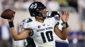 Packers trade up, select quarterback Jordan Love in 1st round of NFL draft