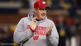 Wisconsin renews contract for coach Paul Chryst