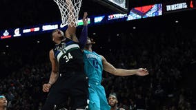 Antetokounmpo scores 30 points, Bucks beat Hornets in Paris