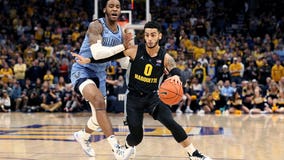 Markus Howard leads Marquette to 71-60 upset of No. 10 Villanova