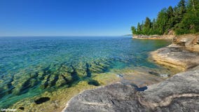 High water levels causing damage on Lakes Superior, Michigan