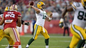 Football under the big lights: Packers host 49ers at Lambeau Field