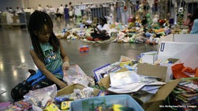 Feds, Texas offer choices for students homeless after Harvey