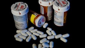 White House urgently ramps up push for drug cost legislation