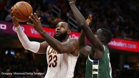 Milwaukee Bucks fall to Cavaliers 124-119 despite 40 points from Giannis