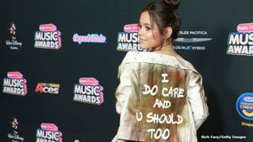 Teen actress wears 'I do care' jacket to protest first lady