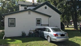 Suspected drunk driver smashes into side of home in Glendale