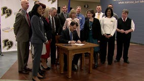 Gov. Walker signs bill creating teacher license based on experience