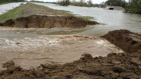 Days after Isaac, flooding and outages remain