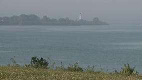 Dive team responds to Lake Michigan for kayaker, but jet skier was able to help