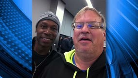 Man misses flight so Kenny Lofton can get to Cleveland to throw World Series first pitch