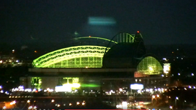 Milwaukee landmarks spread hope, positivity as part of 'Lemonade Light Up'