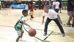 Marquette basketball players reach out to kids in the Sherman Park neighborhood