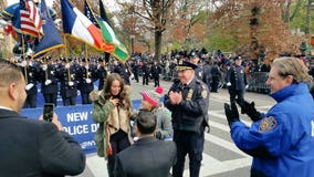 NYPD officer proposes to girlfriend during Macy's Thanksgiving Day Parade