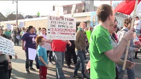 Teachers, supporters picket amid looming MPS deficit: 'Millions of dollars can be re-appropriated'