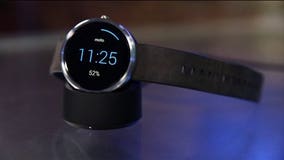 Rich DeMuro reviews Motorola Moto 360 smartwatch