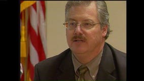 November 11, 2005: Spec. prosecutor Ken Kratz says Avery will be charged with Halbach's death