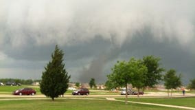 Dallas area surveys damage after tornadoes rip through