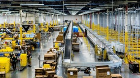 $15/hour: Amazon looking for seasonal workers at Kenosha fulfillment centers
