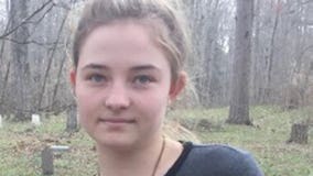 Search for missing teenage girl from Illinois; may be in Kenosha area