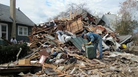 Cold brings fresh misery to Sandy victims, many still without power