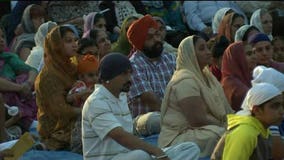 Sikhs, others come together for candlelight vigil in Oak Creek