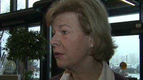 Sen. Tammy Baldwin talks postal reform at Quad/Graphics