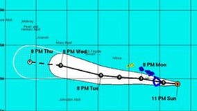 Flossie buffets Hawaii; flash flooding possible