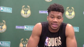 'Push yourself:' Milwaukee Bucks prepare to return, face challenge of playing through COVID-19