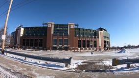 'Just spectacular:' New book celebrates a century of Packers history through photos