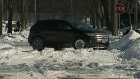 Chorus of complaints over lack of plowing; Milwaukee DPW grades its effort a "C"