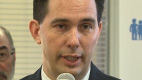 Gov. Walker meets with three Sikh Temple shooting victims' families