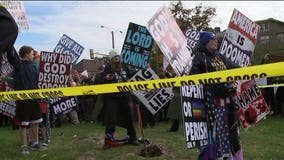 Clash of beliefs: Students, members of Westboro Baptist Church square up at UW-Milwaukee