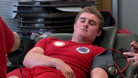 'Battle of the Badges:' Milwaukee police, fire departments compete for blood donations