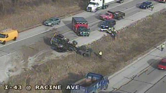 All lanes clear on I-43 NB at Racine Avenue in Waukesha Co. after crash