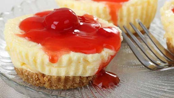 Check out these easy, last-minute desserts for Valentine's Day