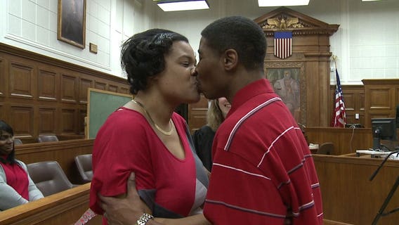 Couples tie the knot at courthouse on Valentine’s Day