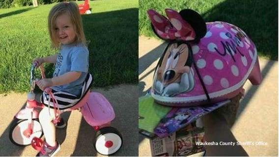 "Who steals a toddlers tricycle?" Waukesha Co. sheriff's detective replaces little girl's stolen Radio Flyer trike