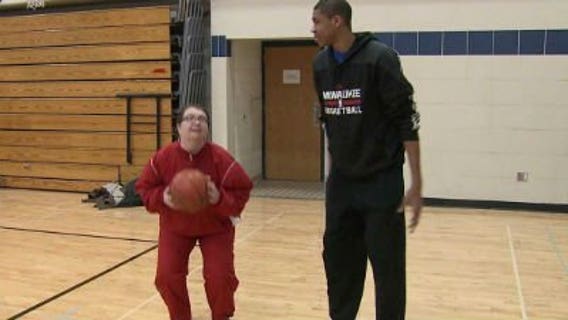 Milwaukee Bucks host Special Olympics clinic at Nicolet High School