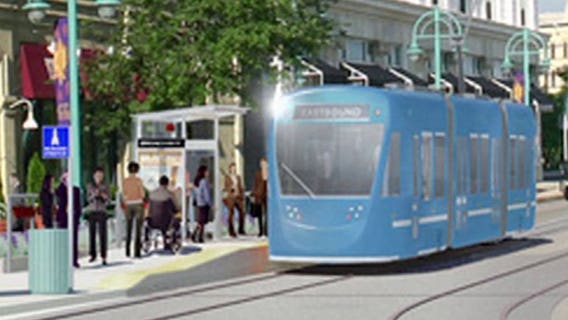 On eve of critical Common Council vote, supporters, opponents of proposed streetcar speak out