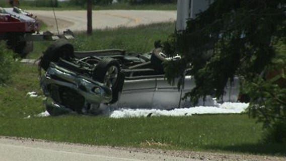 Four people hurt after crash on Dodge Co. highway