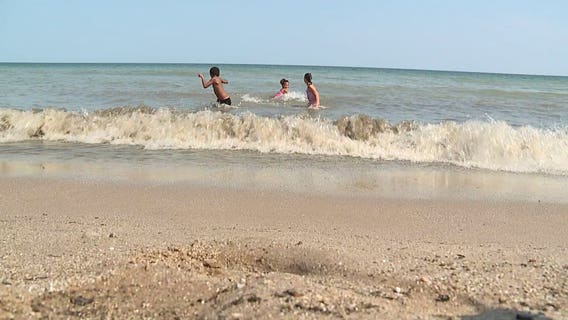'Lake Michigan feels great:' Heat doesn't stop people from enjoying State Fair, Bradford Beach