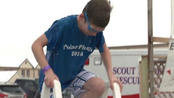 7th grader takes Polar Plunge alone in honor of friend